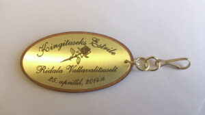 Riputatav silt kingitusele
