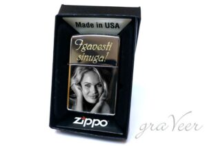 Graveeritud fotoga zippo
