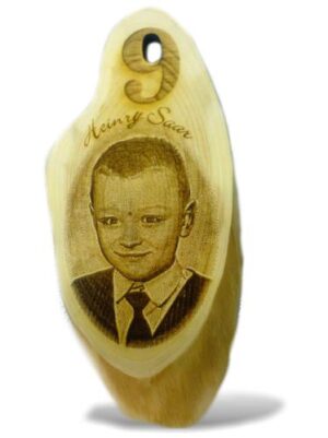 Kadakast medaljon fotoga