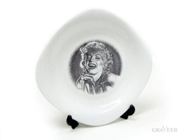 Taldrik fotoga Monroe