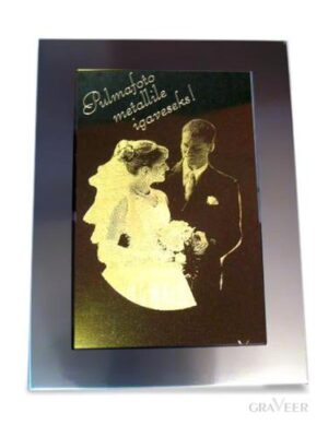 Graveeritud foto kallimaga