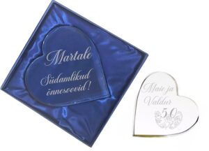 Kristallsüda graveeringuga