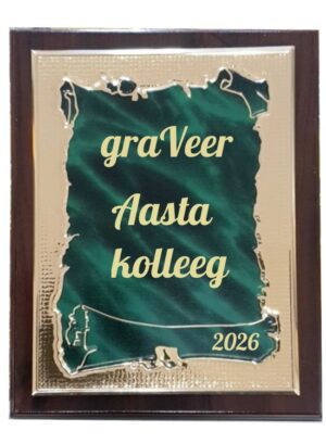 Roheline / kuldne marmormustriga meeneplaat alusel, graveeritud